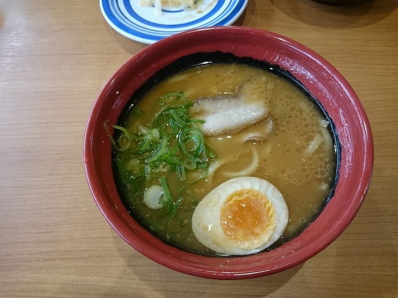 くら寿司の濃厚味噌ラーメンを食す